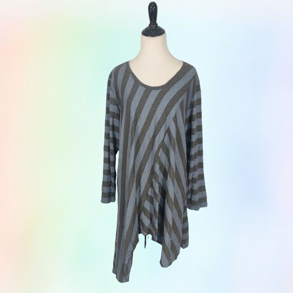 Comfy USA Women's L Tunic Top Long Sleeve Blue Striped Asymmetrical T Shirt Knit